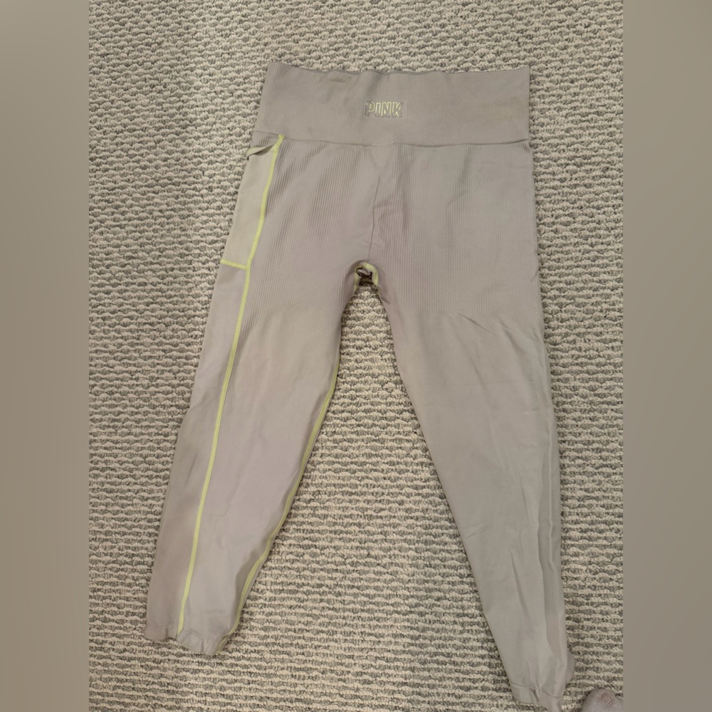 PINK Victoria's Secret Yellow yoga leggings with side pocket. Y2K early 2000s, L